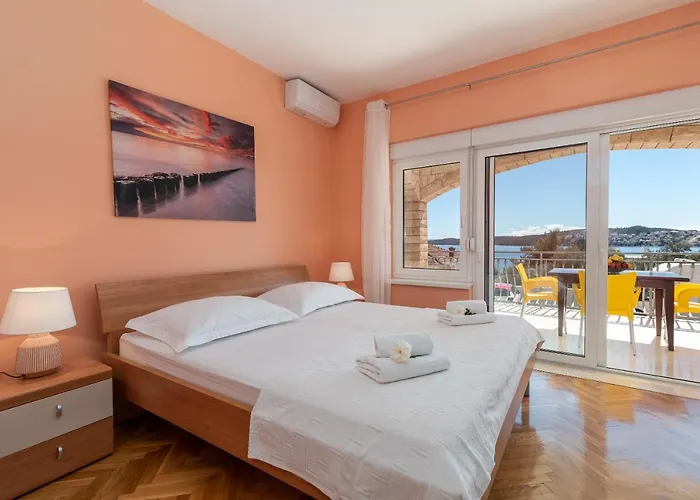 Apartman Bikaca 1 *